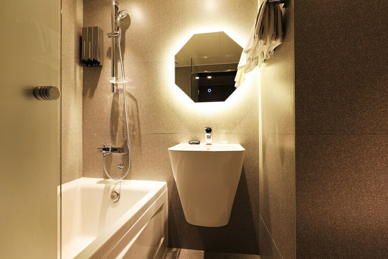 Kaya Latree Hotel