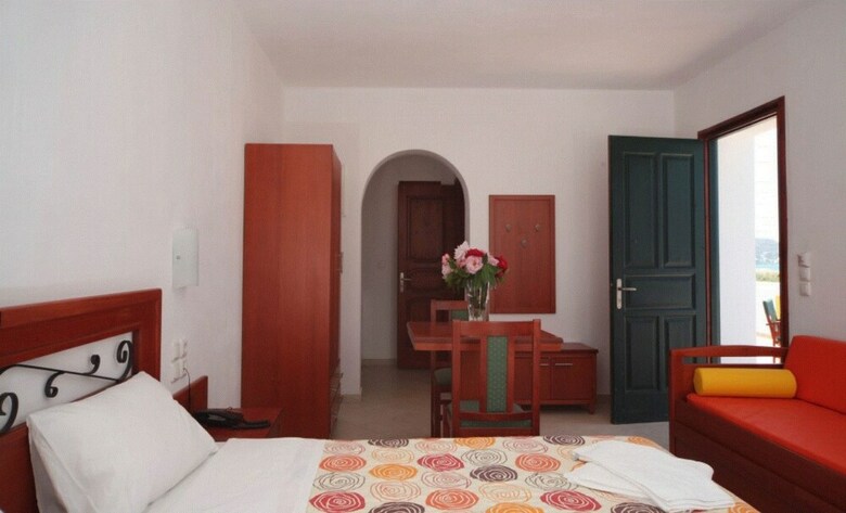 Aparthotel Plaka Hotel II