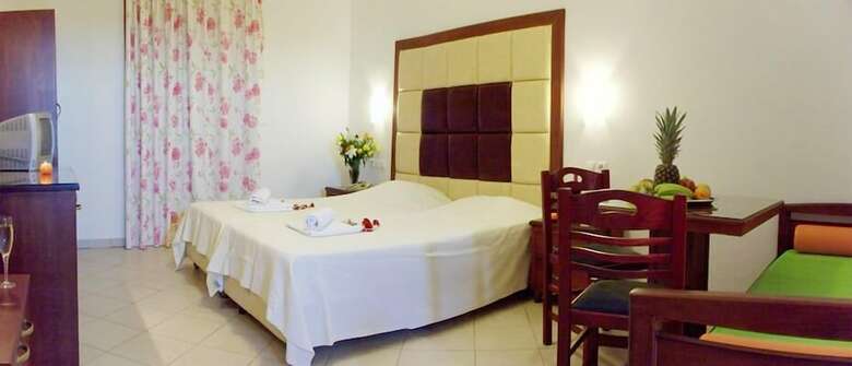 Aparthotel Plaka Hotel II