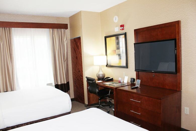 Hotel Quality Suites Nyc Gateway