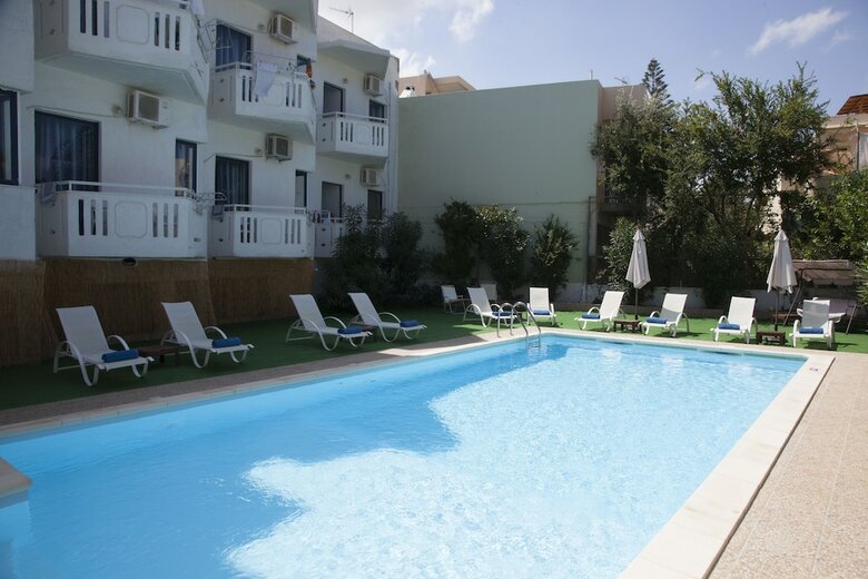 Aparthotel Seagull Hotel And Apartments