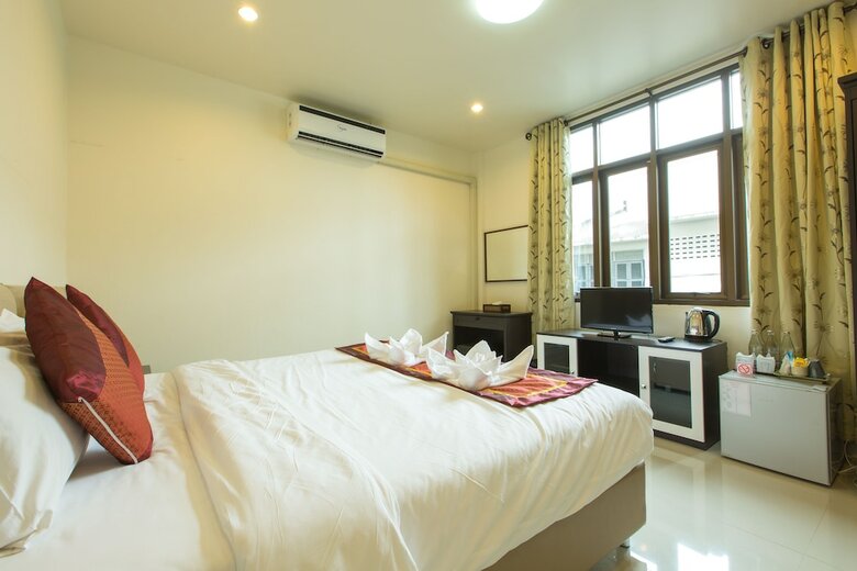 Chiang Mai Waroros Boutique Hotel