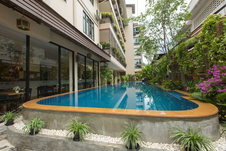 Chiang Mai Waroros Boutique Hotel