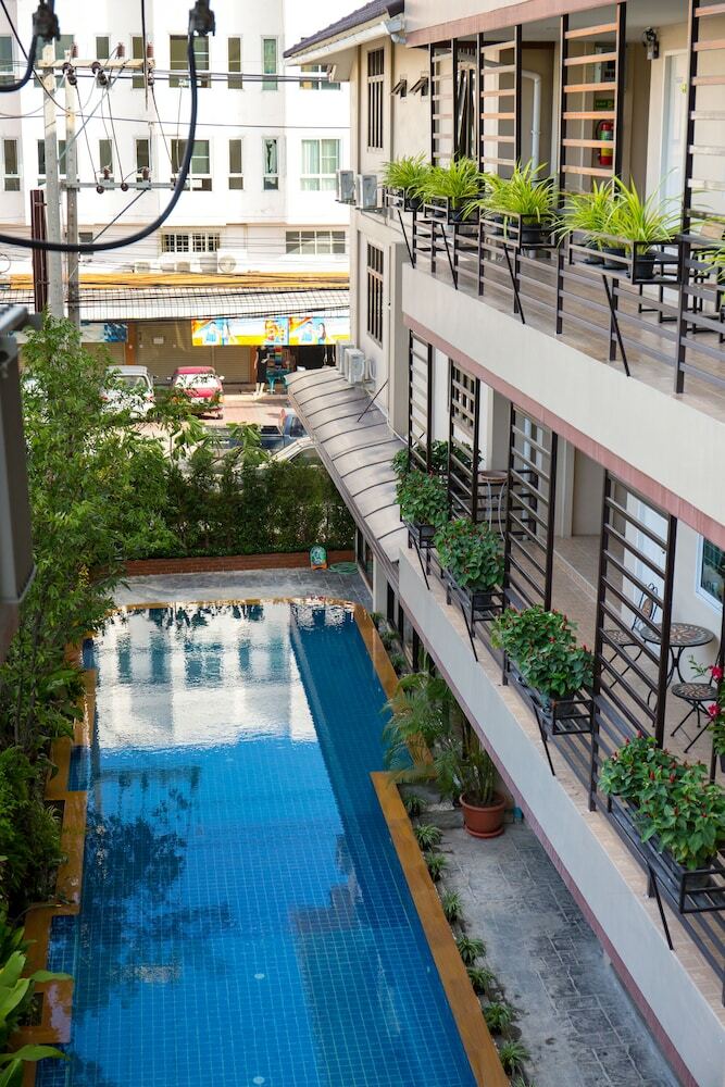 Chiang Mai Waroros Boutique Hotel