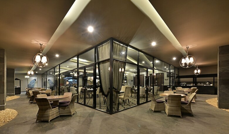 Hotel Amaroossa Grande Bekasi