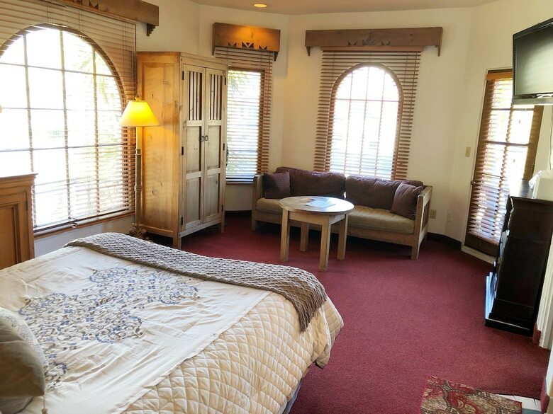 Hotel Villa Rosa Inn