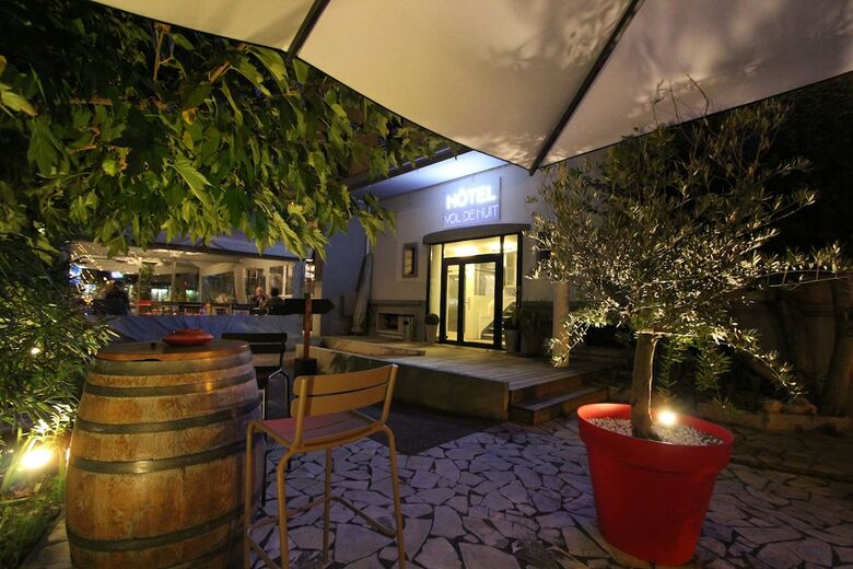 Hotel Vol De Nuit