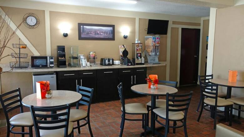 Hotel Americas Best Value Inn Webster City