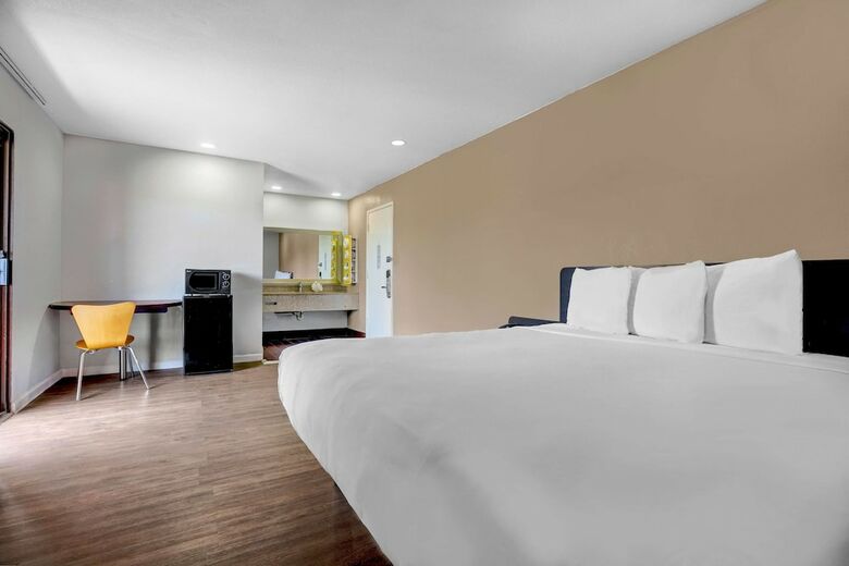 Hotel Motel 6 Ukiah, Ca - North