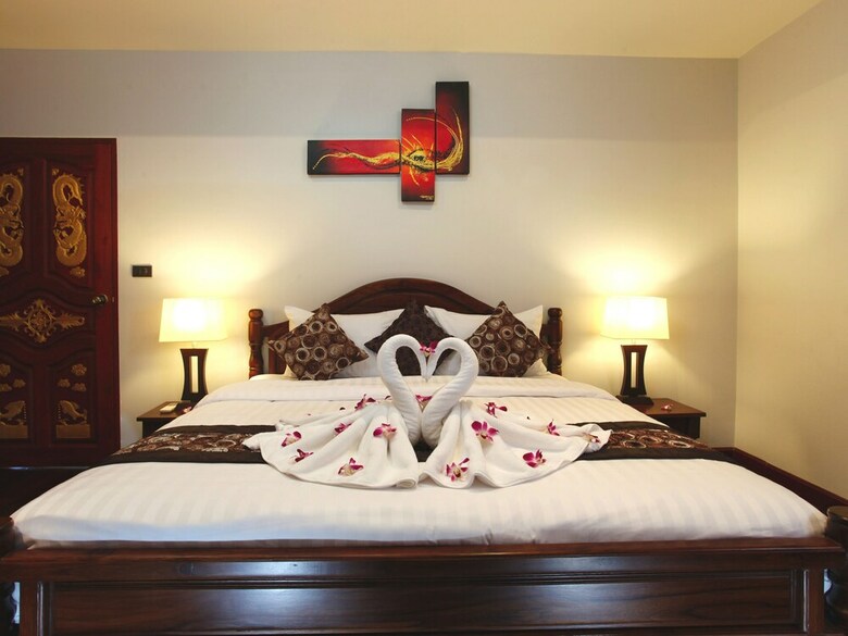 Kata Sea View Villas