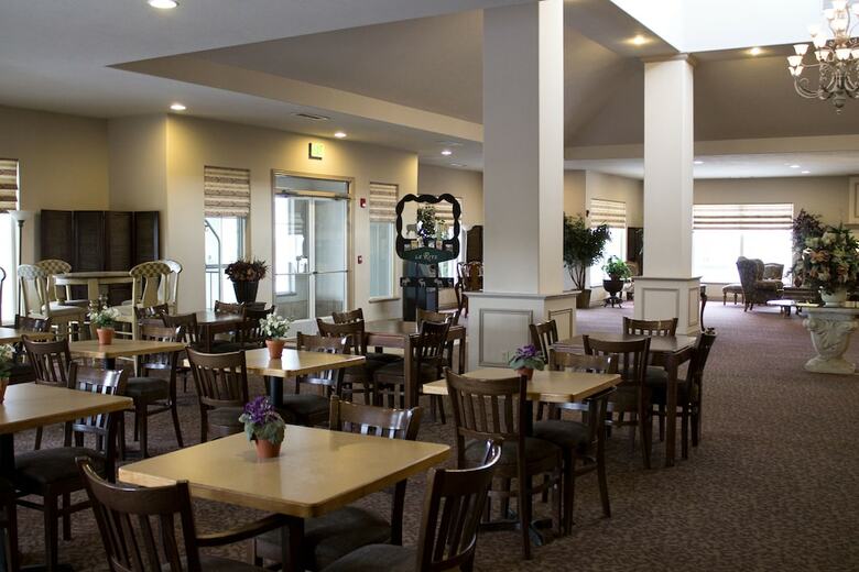 Le Ritz Hotel And Suites