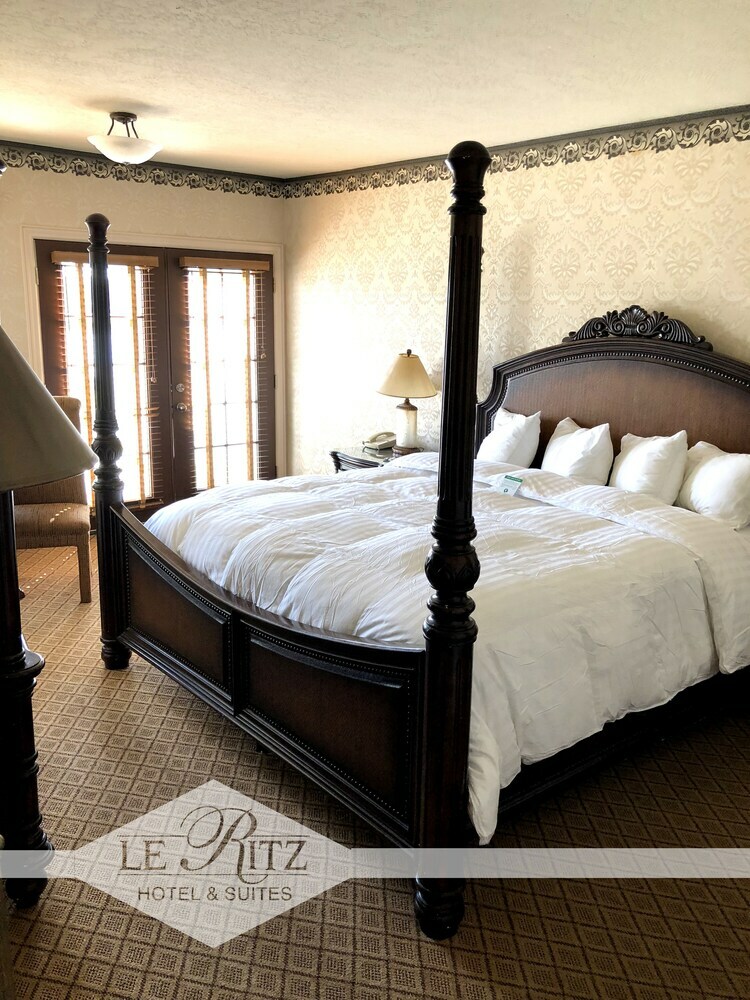 Le Ritz Hotel And Suites