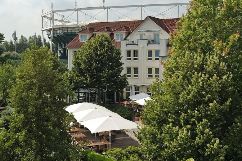Court Hotel