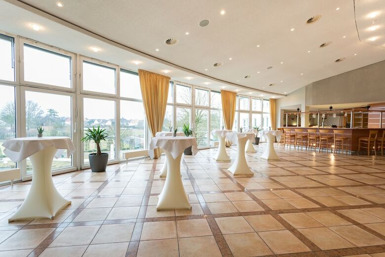 Court Hotel