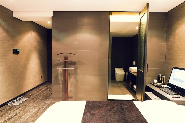 Busan Amare Hotel