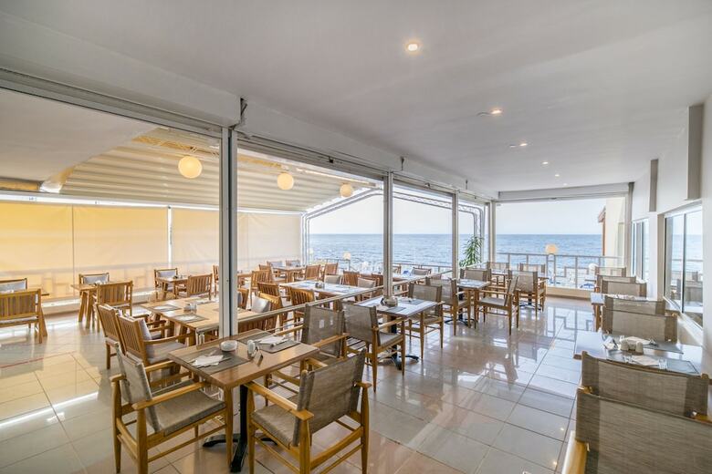 Golden Beach Hotel