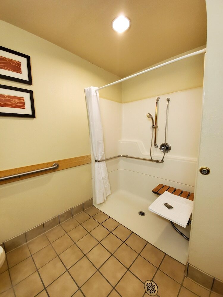 Hotel Country Inn & Suites By Radisson, Bend, Or