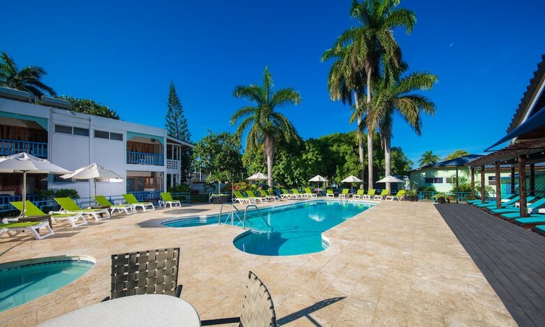 Hotel Toby's Resort
