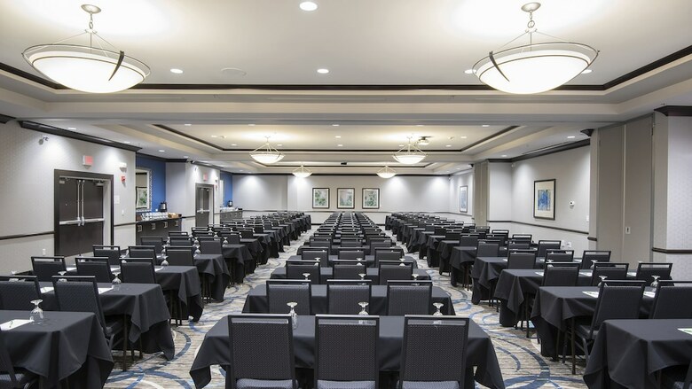 Hotel Holiday Inn Indianapolis Airport