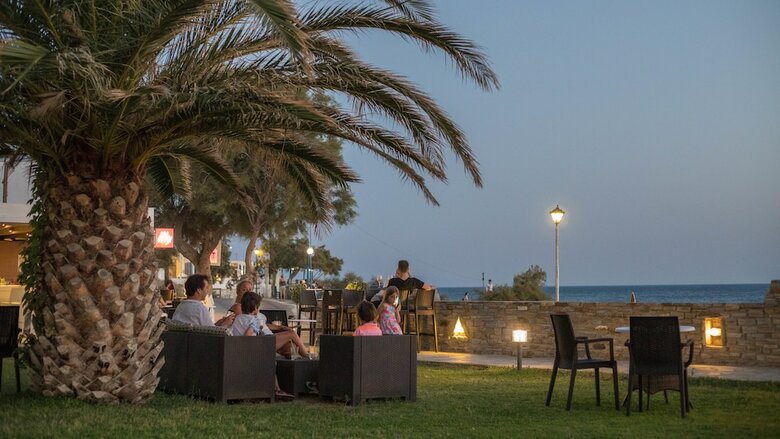 Liana Beach Hotel & Spa