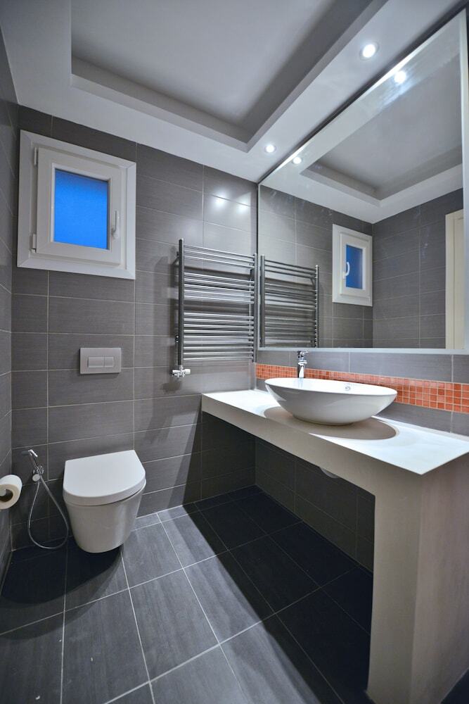 Liana Beach Hotel & Spa