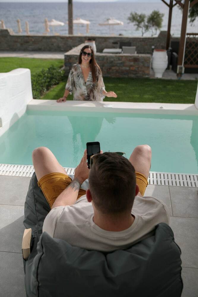 Liana Beach Hotel & Spa