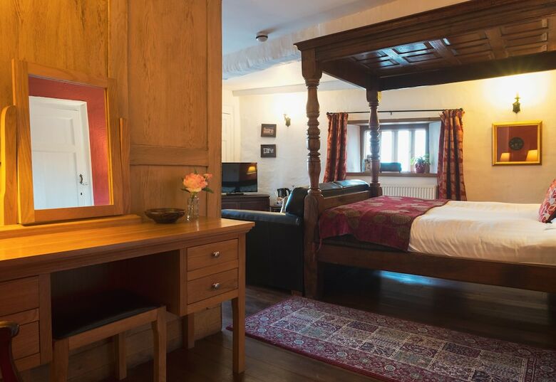 The Kings Arms Hotel