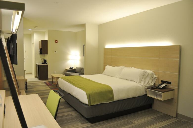 Hotel Holiday Inn Express & Suites Price