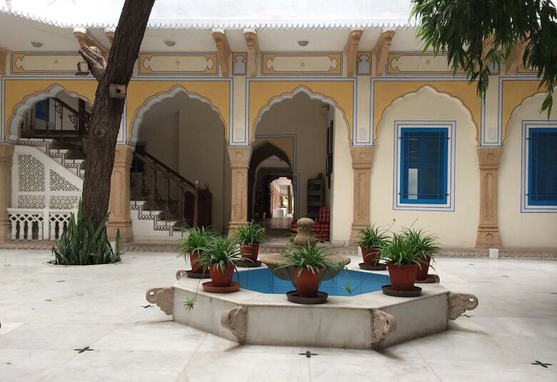 Hotel Diggi Palace