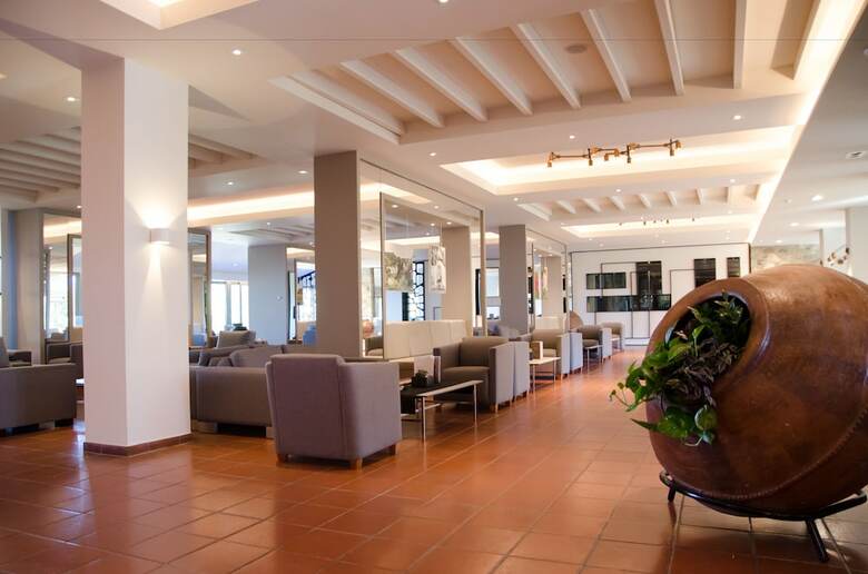 Rodon Hotel And Resort