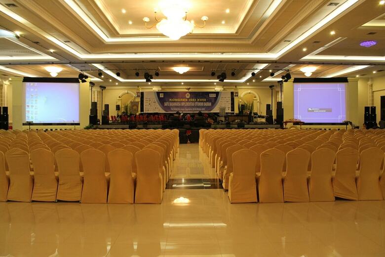 The Rich Jogja Hotel