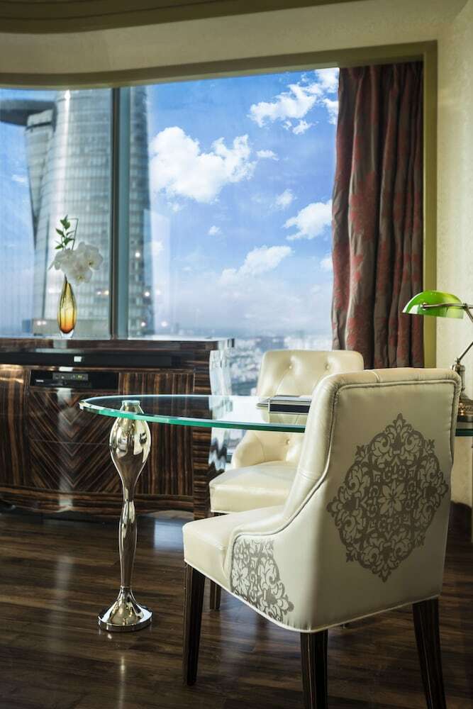 Hotel The Reverie Saigon