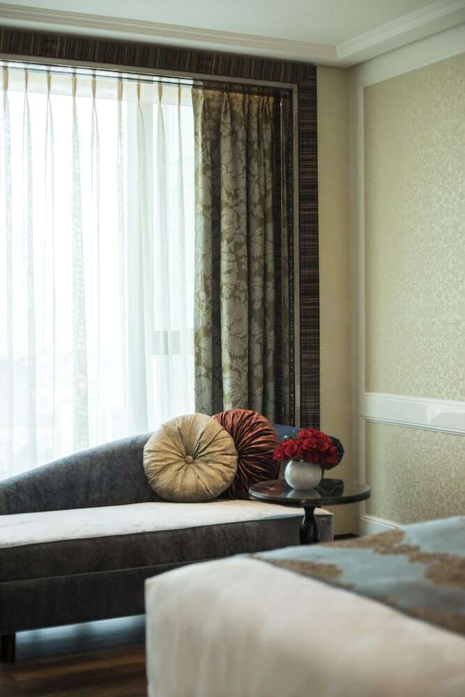 Hotel The Reverie Saigon