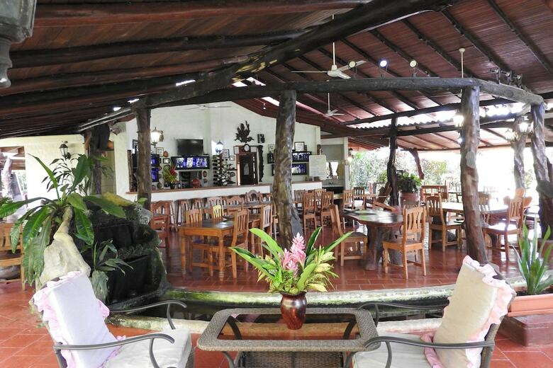 Hotel De Campo Ca�o Negro