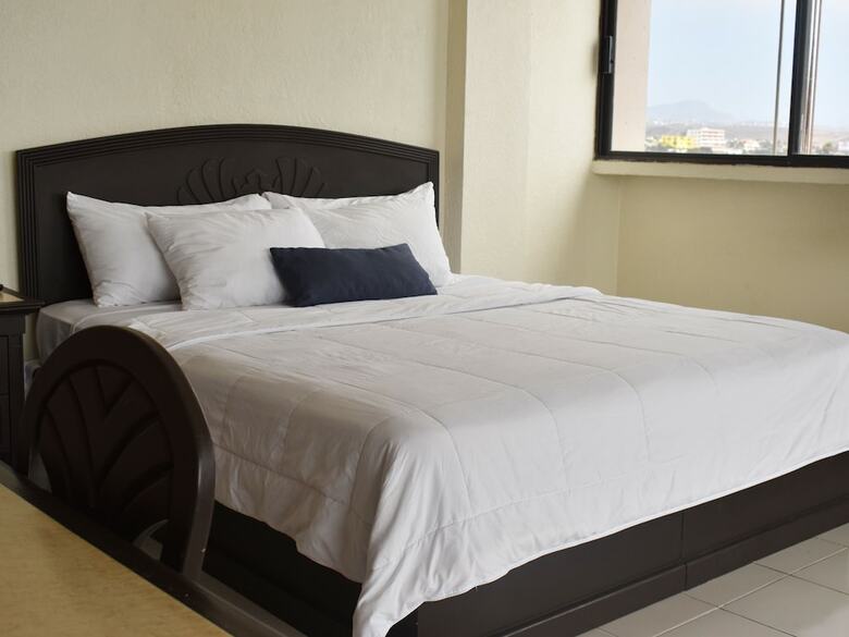 Hotel Corona Plaza