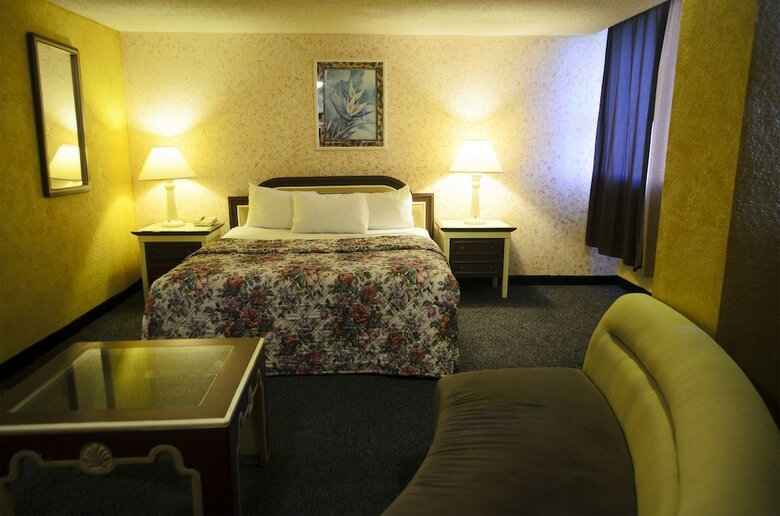 Hotel Corona Plaza