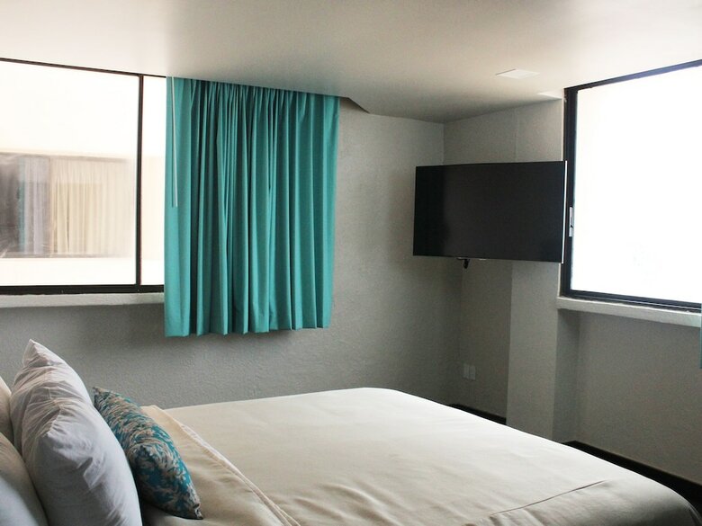 Hotel Corona Plaza