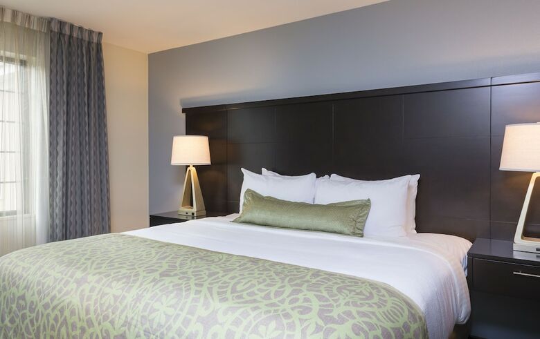 Hotel Staybridge Suites Canton