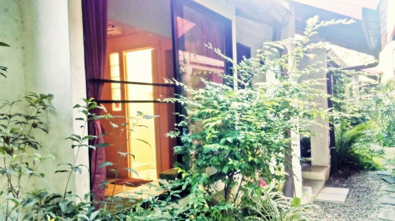 Hotel Baan Songjum Homestay