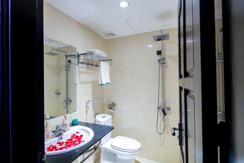 Hotel La Maison Da Nang Beach