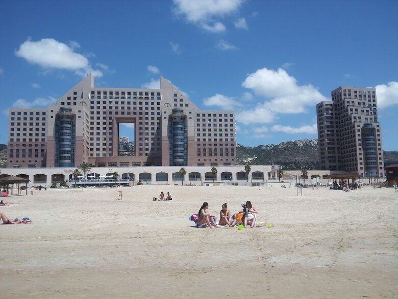 Marom Hof Hacarmel Apartments