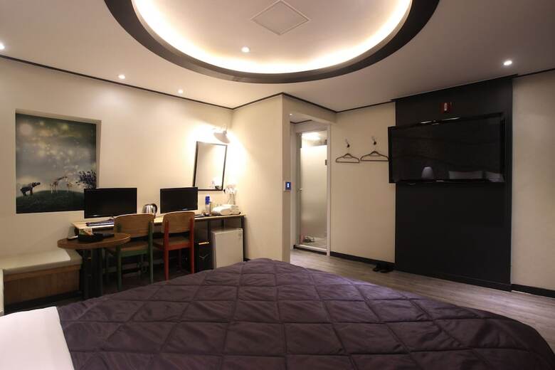Hotel You Are In