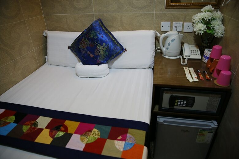 Sandhu Hotel