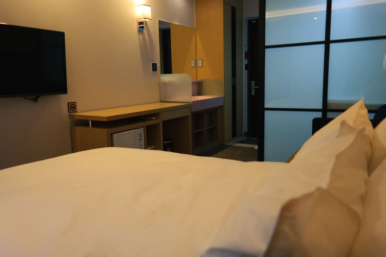 Cs Avenue Hotel