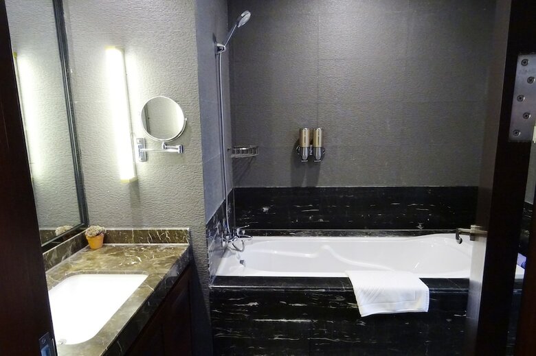 Best Western Yantai Hotel