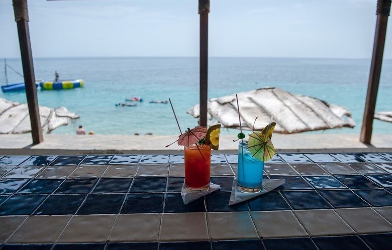 Hotel Wahoo Bay Beach Club & Resort