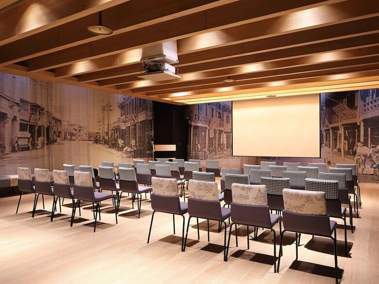 Hotel The Place Tainan