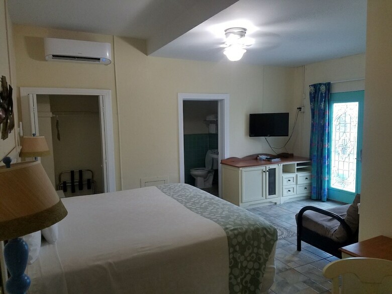 Magic Beach Motel