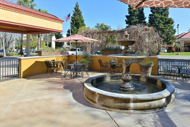Hotel Holiday Inn Rancho Cordova