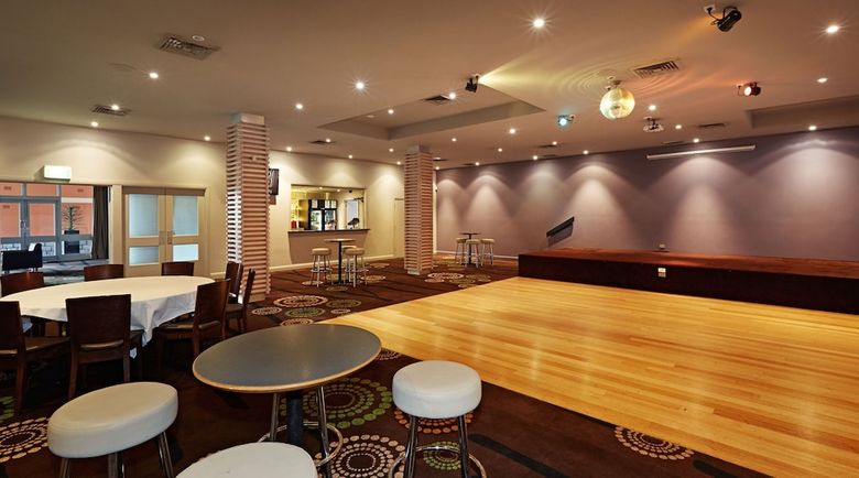 Motel Nightcap At Waltzing Matilda Hotel